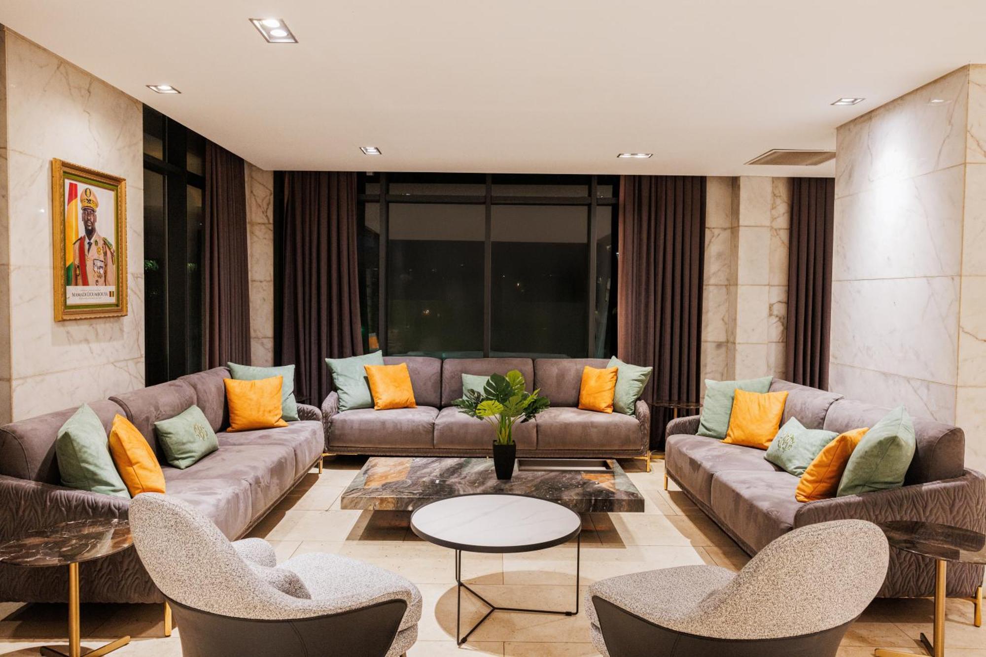 קונאקרי Riviera Royal Hotel מראה חיצוני תמונה