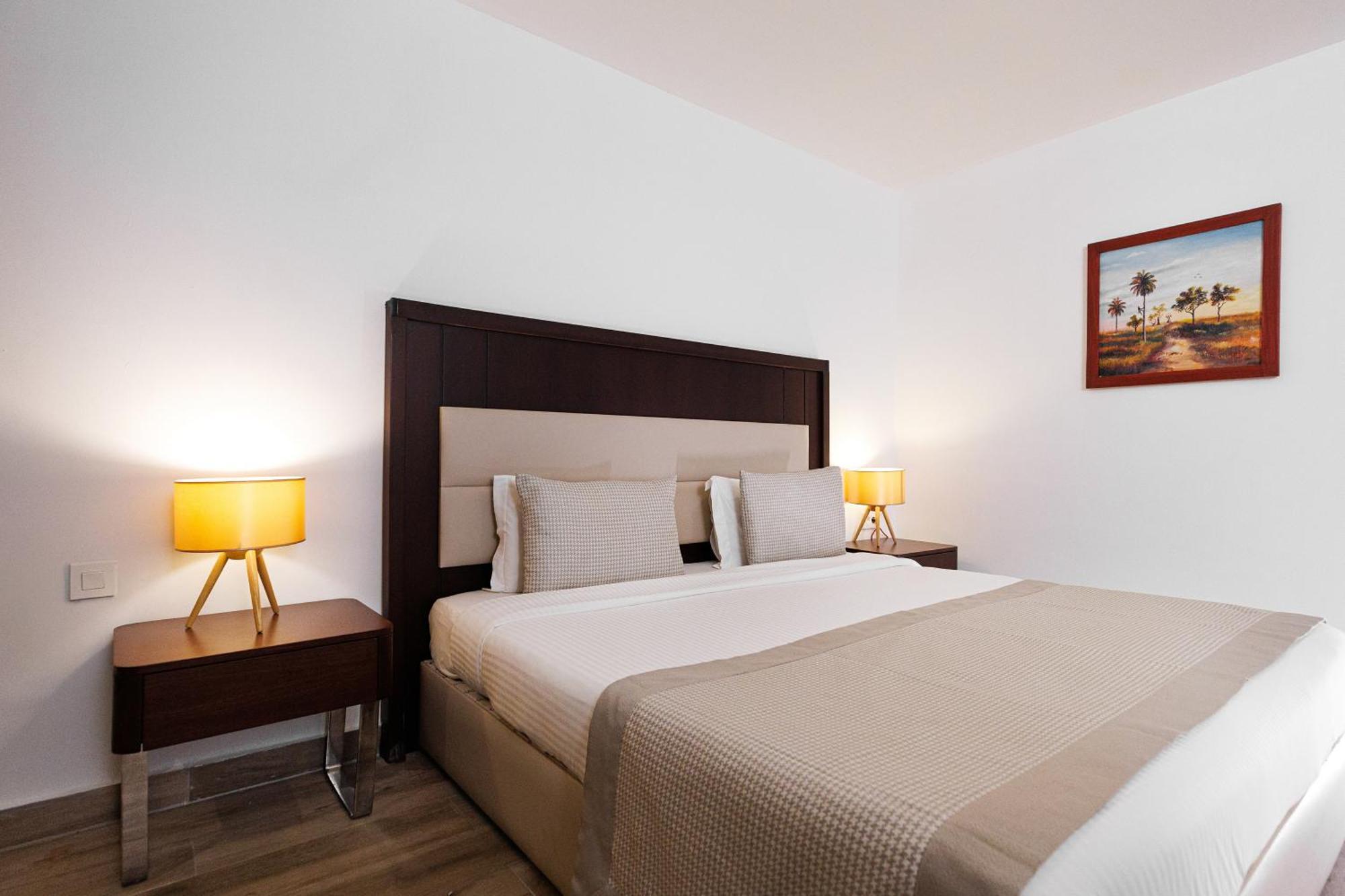קונאקרי Riviera Royal Hotel מראה חיצוני תמונה