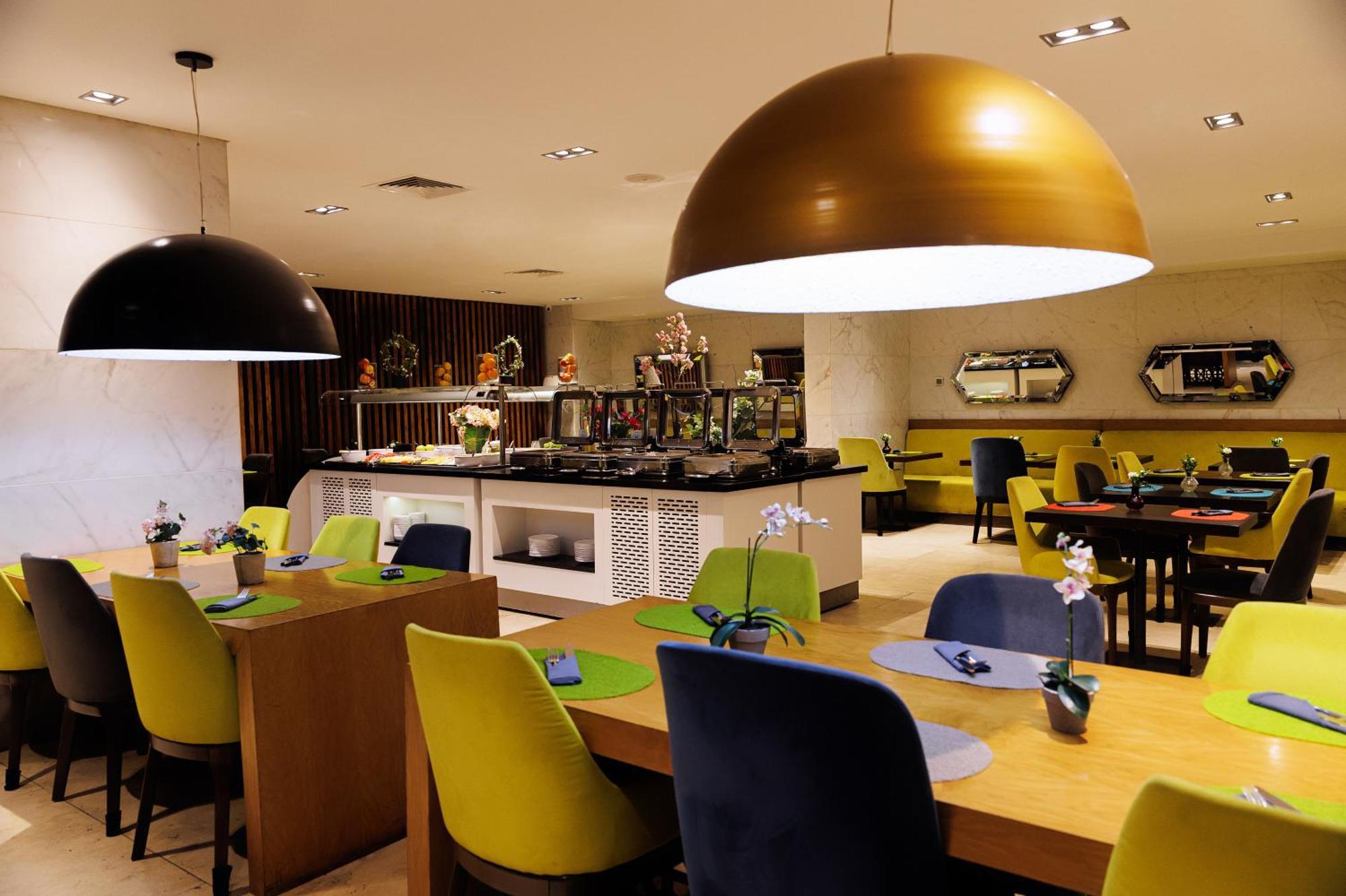 קונאקרי Riviera Royal Hotel מראה חיצוני תמונה